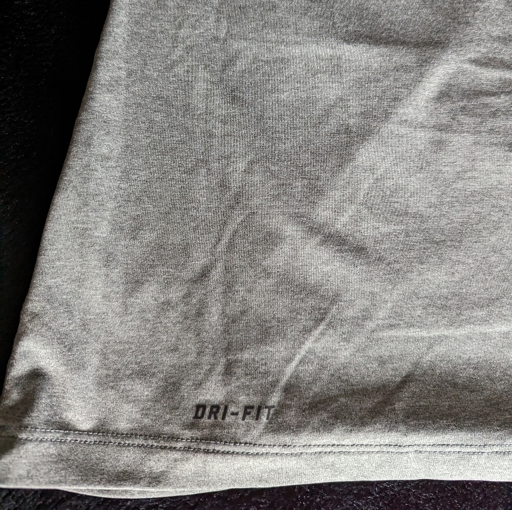 Nike Pro Tee - Picture 4 of 6